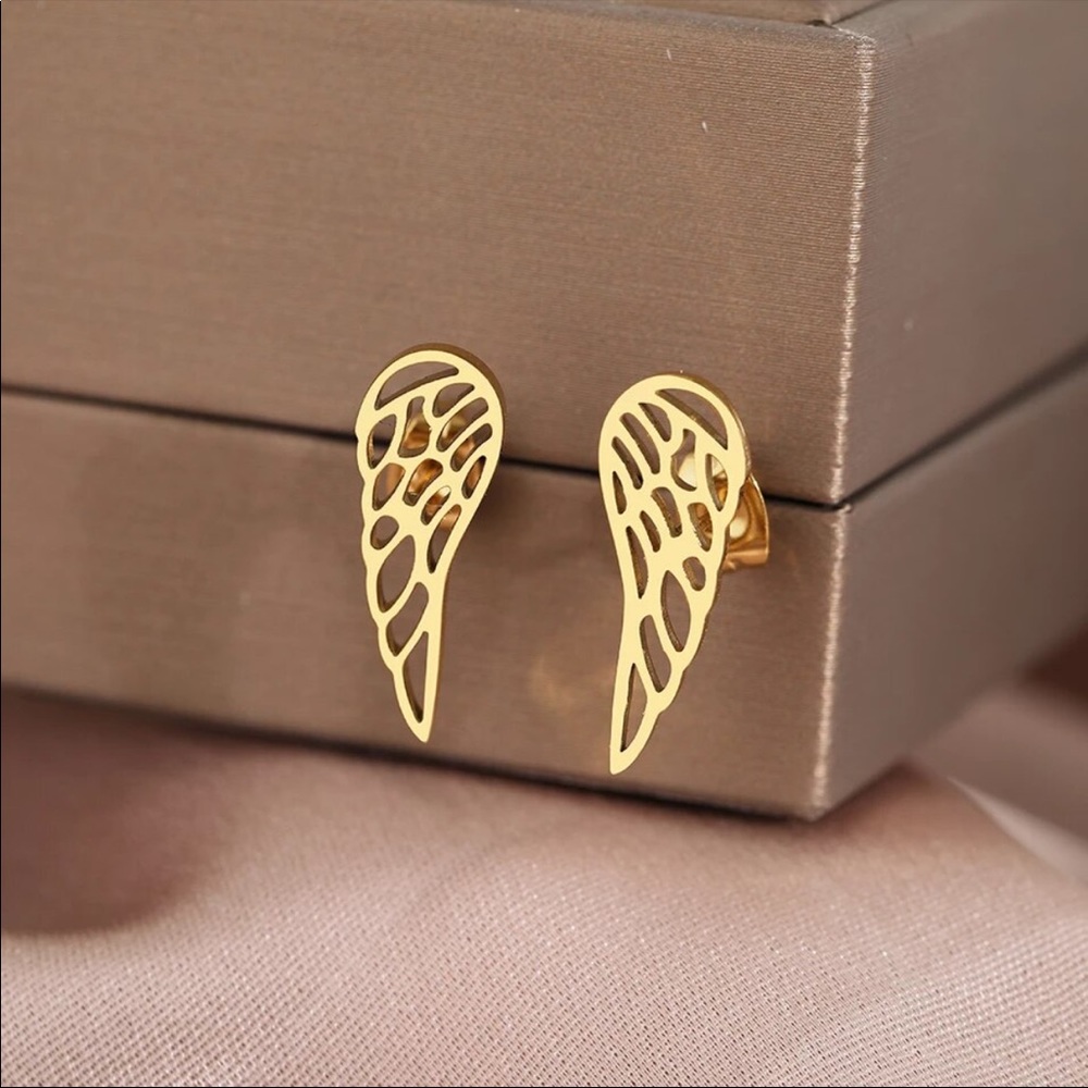 WINGS ♡ Stainless Steel Stud Earrings - Picture 4 of 10